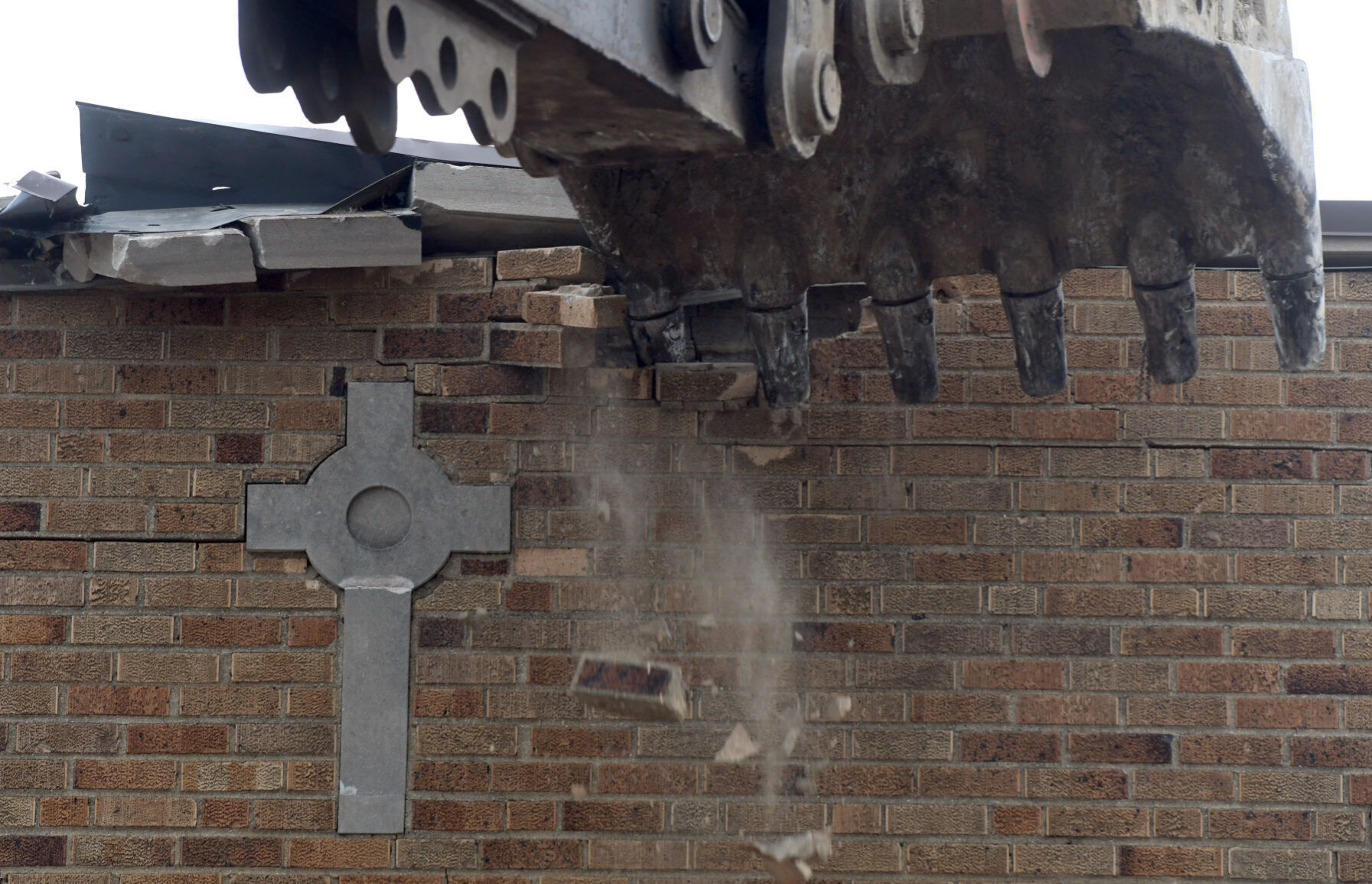 st james cross.jpg